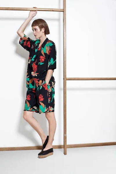 Look 12